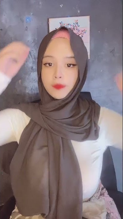 tiktok cewek hijab gunung gede