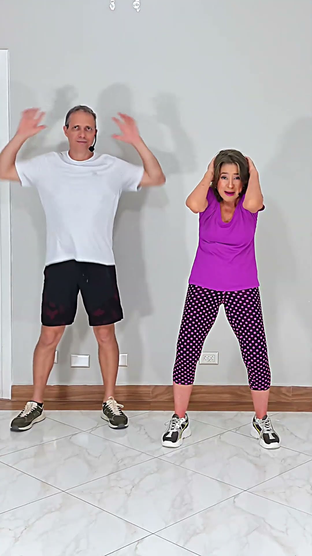 PARTE 1 TREINO HIIT SECADOR  DE GORDURA COM ABDOMINAIS EM PÉ