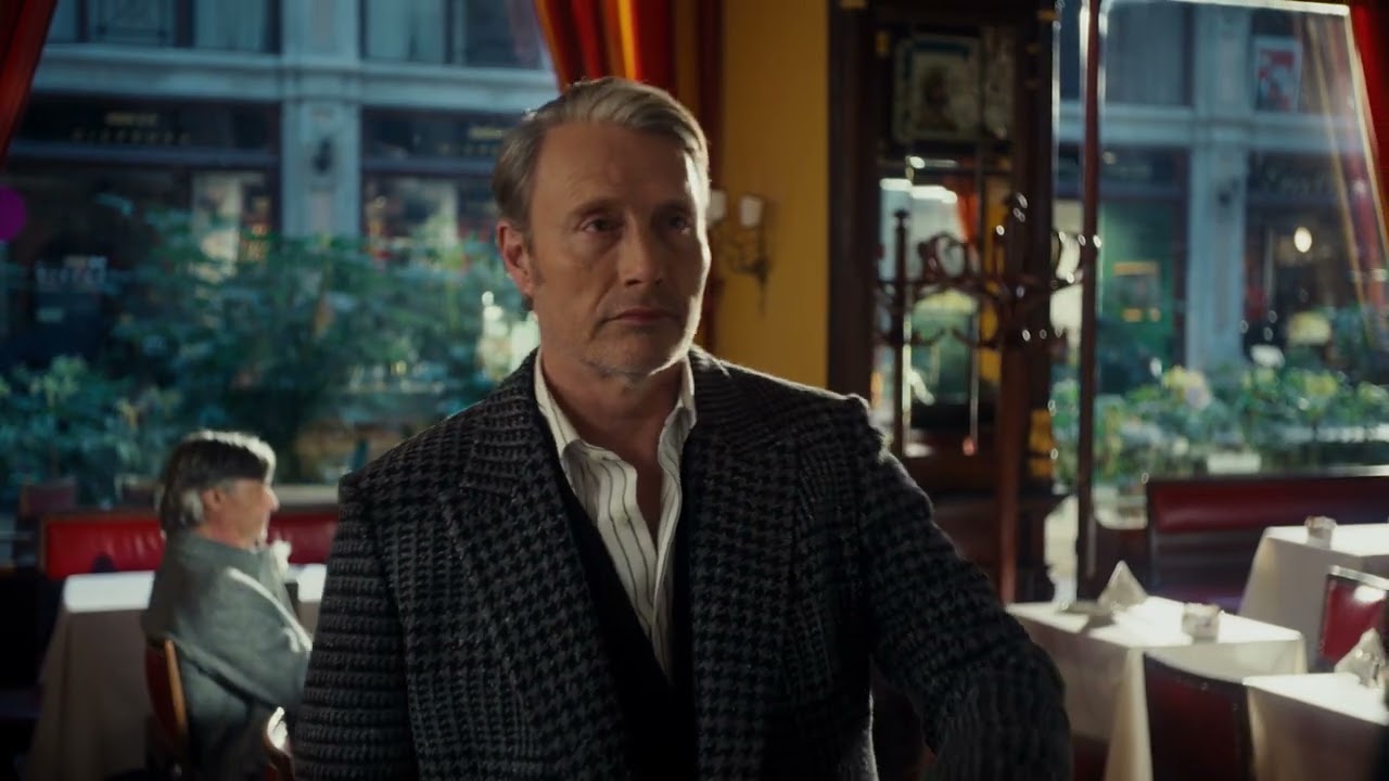 ZEGNA FW25: Mads Mikkelsen Embodies Torino Style and Italian Craftsmanship