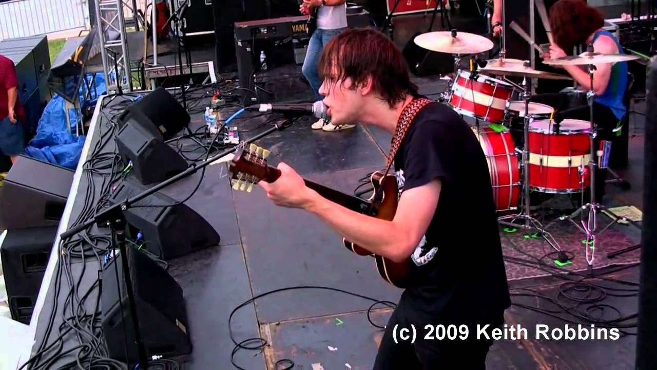 live performance fails The Whigs :: Right Hand of My Heart :: Live :: The Forecastle Festival 2009