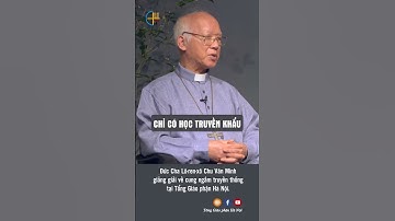 Đức Cha Lô-ren-xô Chu Văn Minh giảng giải về cung ngắm truyền thống tại TGP Hà Nội.