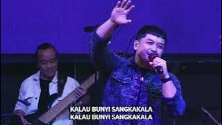 Download lagu medley (ada pertemuan di udara,Kalau bunyi sangkakala,saat kutrima Yesus)