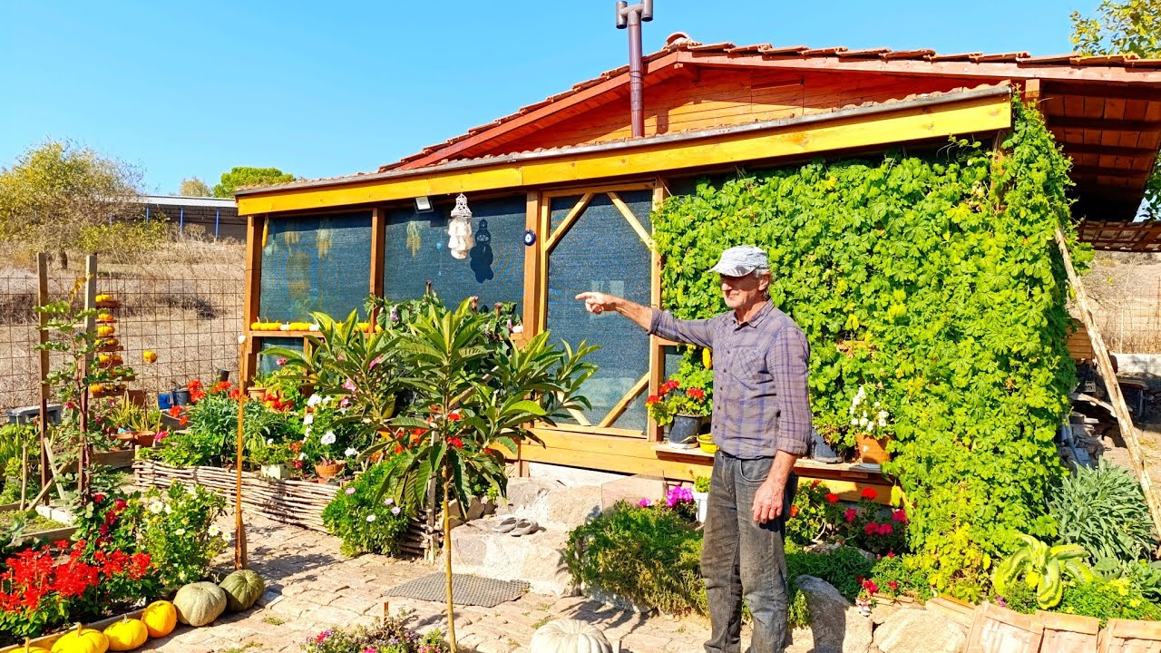 ОН ВЕРНУЛСЯ В СВОЮ СЕЛО ПОСЛЕ 45 ЛЕТ И ПОСТРОИЛ СОБСТВЕННЫЙ ДОМ.