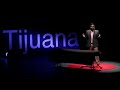 Emprendimiento mágico clandestino | Héctor Cervantes | TEDxTijuana