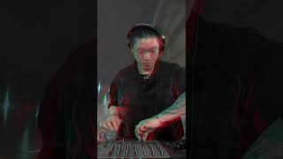 Stef Ozaru keepin the vibes goin for our first vinyl night #dj #vinyl #rrclips