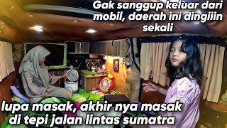 TENGAH MALAM DIJALAN LINTAS SUMATRA, DINGIN DAN SEPI,