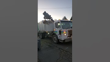 13415 Heil CP Python #garbagetruck #shorts