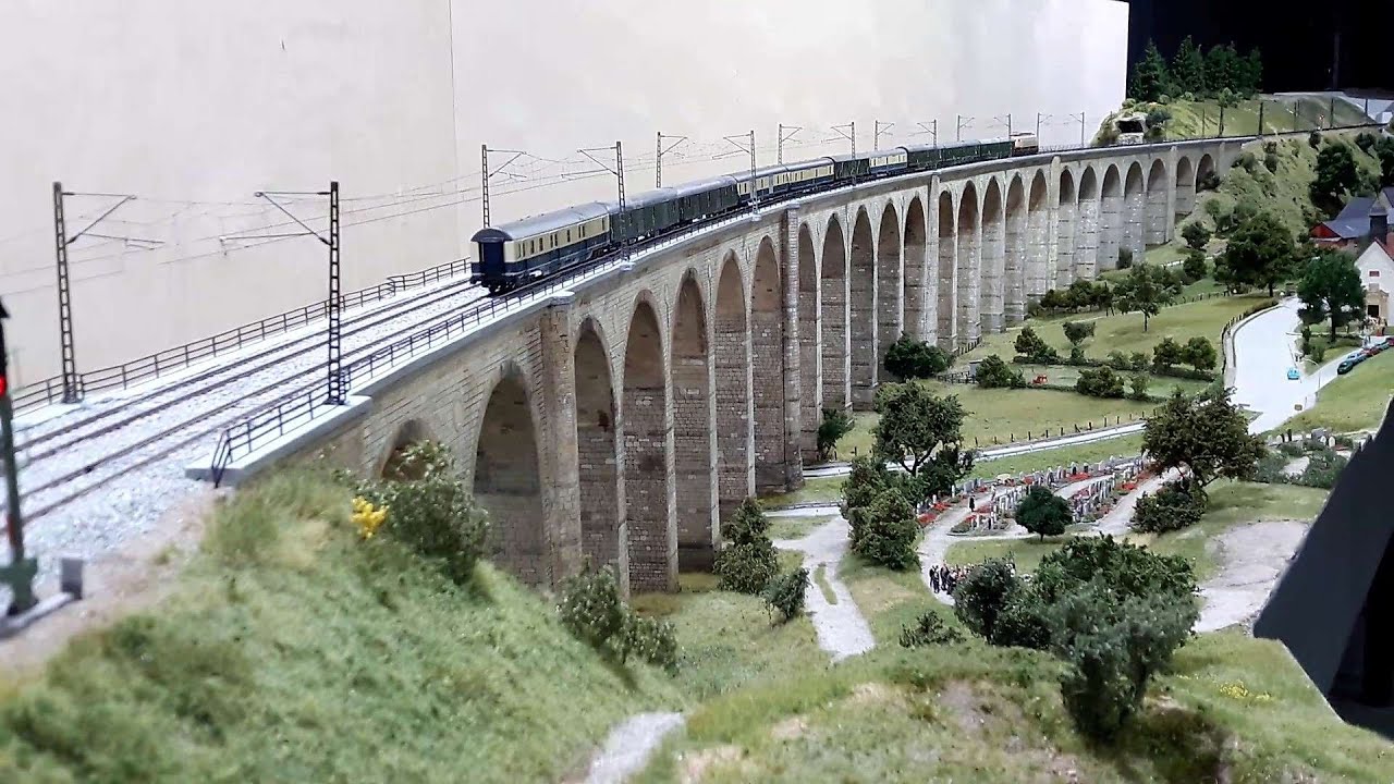 Modellbundesbahn Brakel Teil 2 - neuer Bauabschnitt Teutoburger Wald mit Großem Viadukt Altenbeken