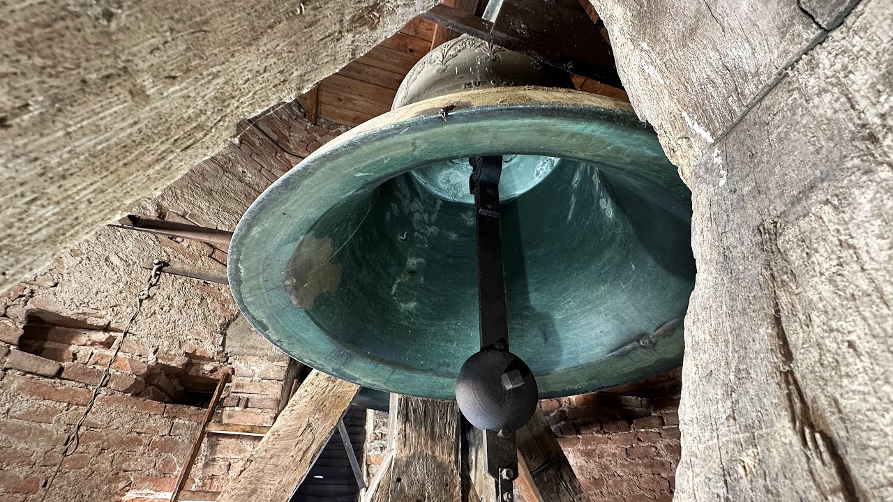 Vištuk (SK), kostol Najsvätejšej Trojice - zvony