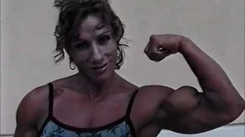 Female Bodybuilder Annie Rivieccio - V698 Video Pr...