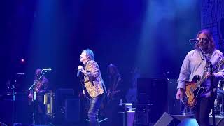 The Black Crowes  Cursed Diamonds  The Capitol Theater 122124