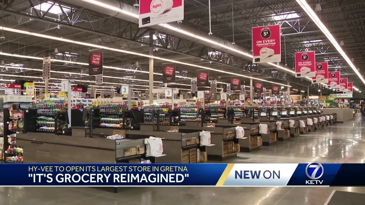 Gretna set to open largest HvVee grocery store YouTube