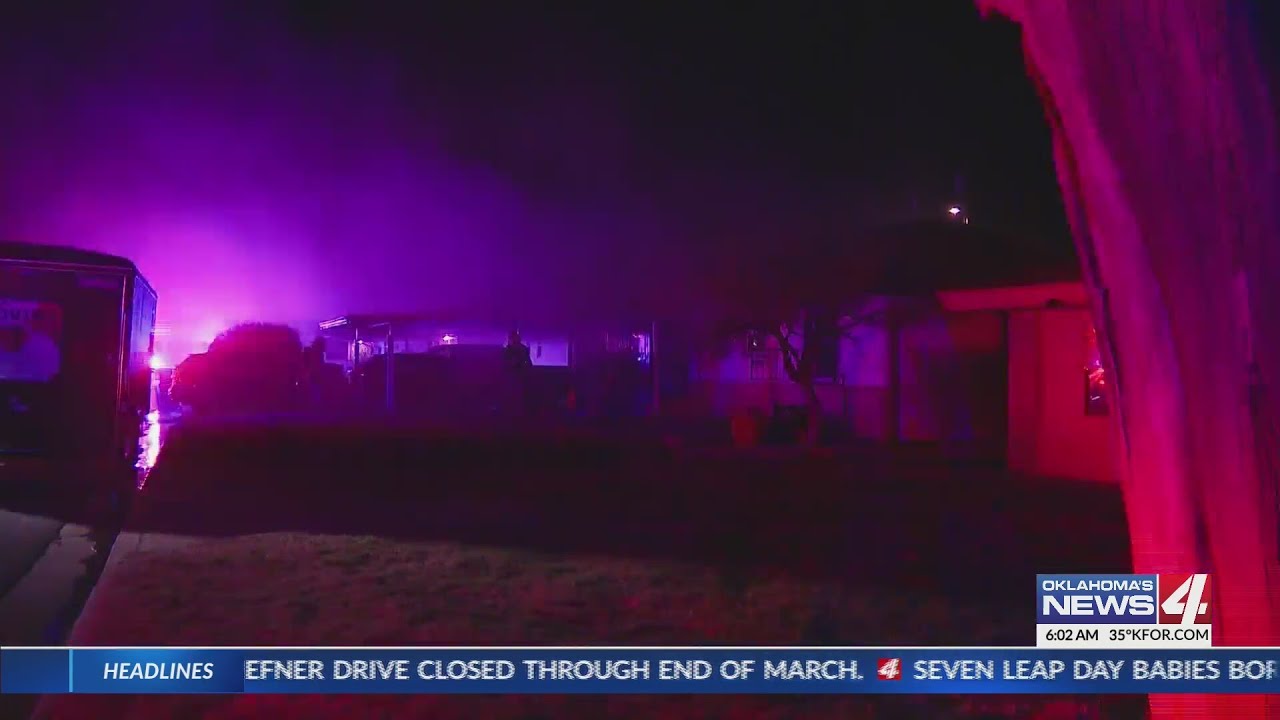 Firefighters battle house fire in NE Oklahoma City - YouTube