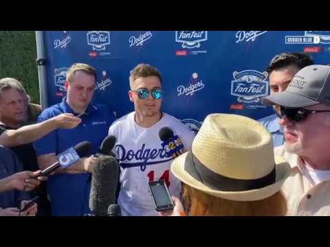 2020 Dodgers FanFest: Kiké Hernandez not giving much thought to Astros scandal