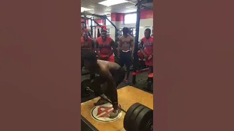 Walter Grant power cleans 350 pounds