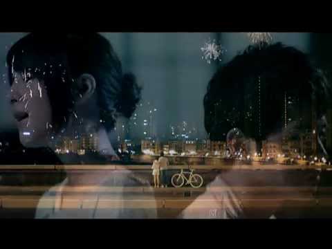 郭靜 - 陪著我的時候想著她 【 完整版 】 MV