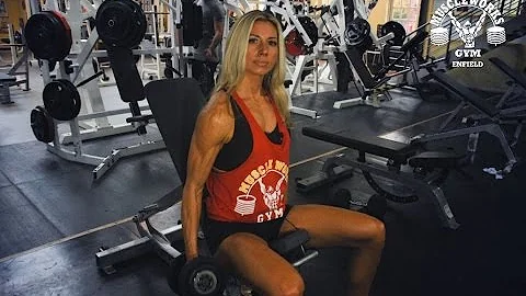 Muscleworks Gym Enfield: Personal Trainer Alison W...
