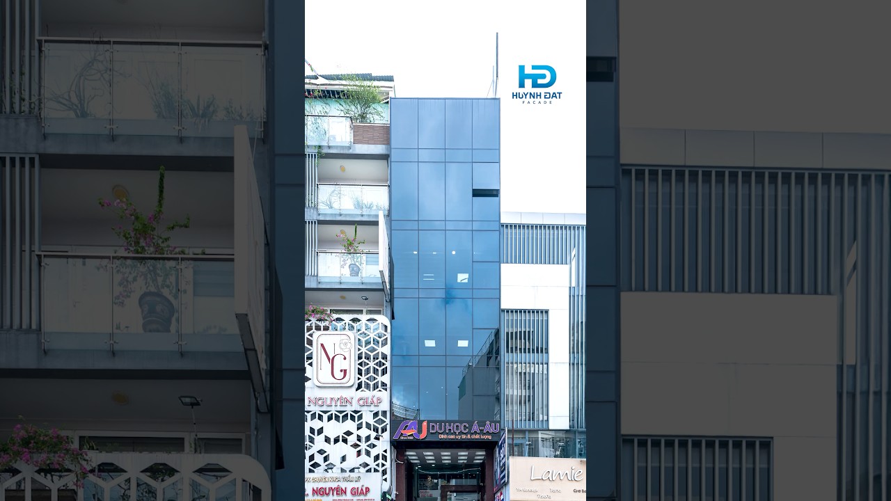 Thi công cải tạo vách kính mặt dựng của Công ty Du học Á Âu #vachkinhmatdung #nhomkinhhuynhdat #xh