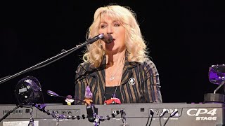 Fleetwood Mac singer-songwriter Christine McVie dies