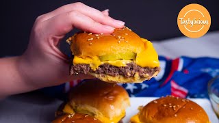 How To Make CHEESEBURGER SLIDERS (Easy Cheeseburger Sliders Recipe) - TASTYLICIOUS