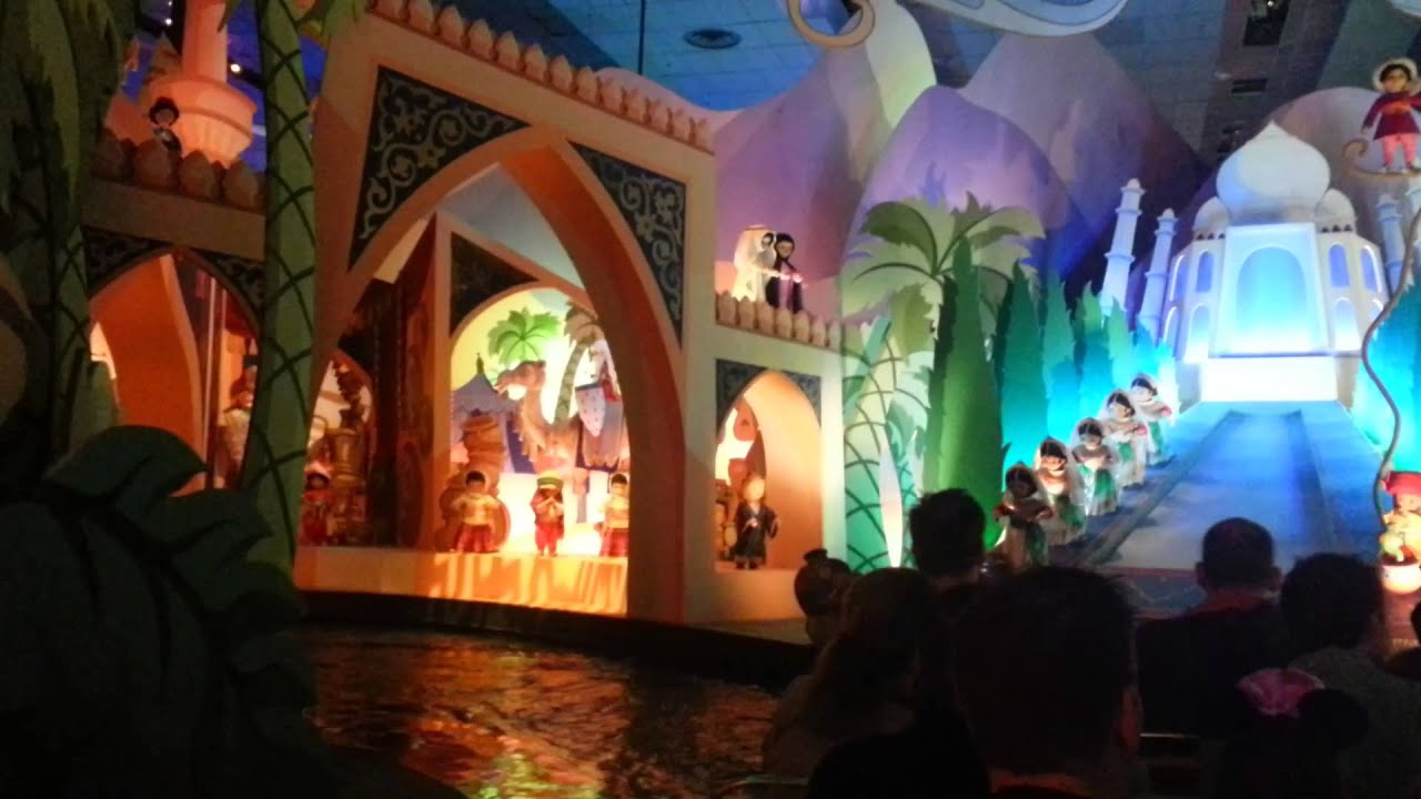 Disneyland Paris 2014: Its a Small World.
