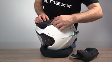 How to Remove the Lining and Cheek Pads from the X.WST3 Helmet