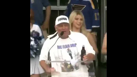 Brett Hull sings Gloria