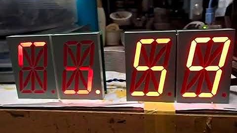 16 Segment LED Driver (PSoC1)