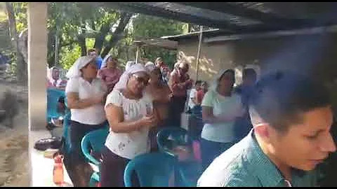 coros hna Corina de Menendez iglesia lirio de los ...