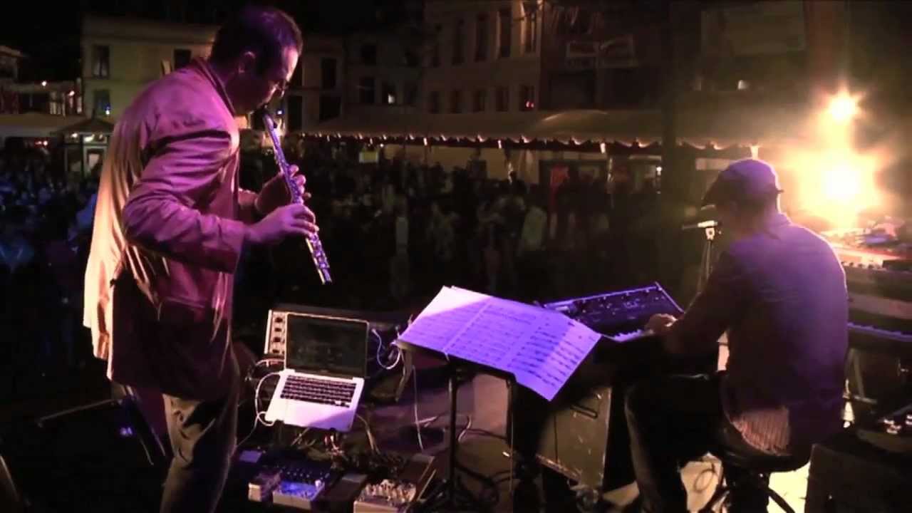 74 Miles Away - One Take Groover (live) 74 Miles Away - One Take Groover (live)