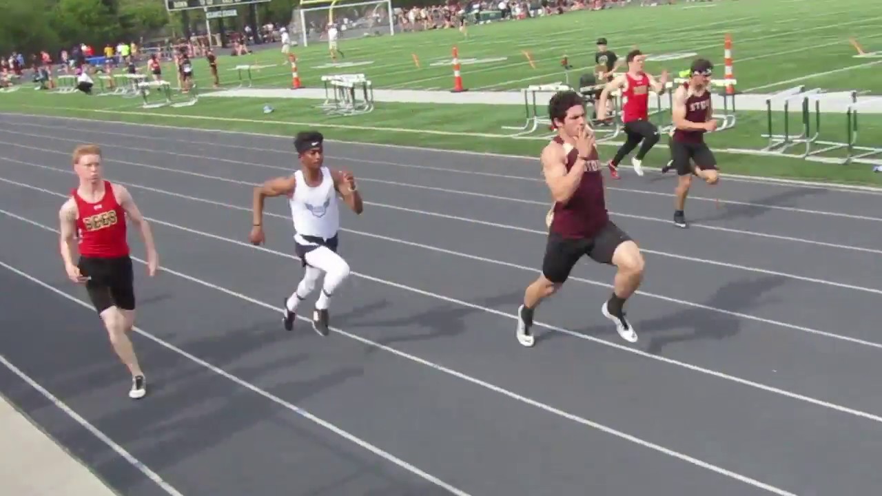 Ryan running the 100-meter dash at the district prelims (Lane 8) - YouTube