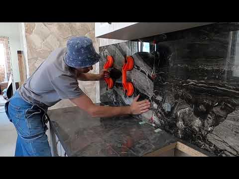 Фартук на кухне из керамогранита 1200/600. - YouTube