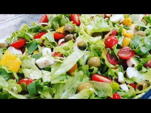 Vídeo: Como Preparar Saladas Para O Ano Novo