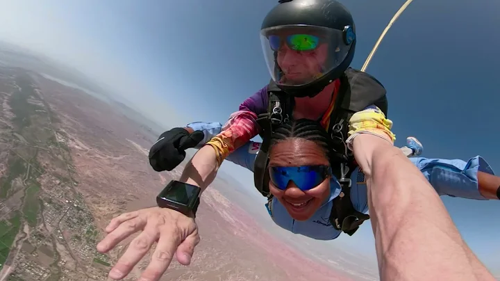 APRIL CONNOR - Tandem Skydive in Las Vegas at Skyd...