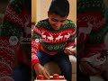 Santa Claus sings the Christmas Song with Arven