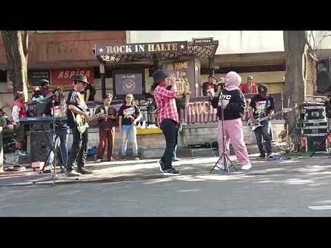 Bianglala Nicky Astria (Cover) CFD Rock In Halte Solo, Lady rocker