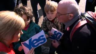 'Yes' vote campaign supporters buoyant over poll swing in Scottish Independence
