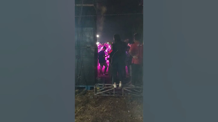 beginilah kalo eMak eMak nonton konser #shorts #shortsviral #shortsfeed