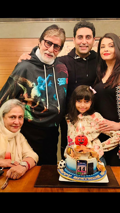 Abhishek Bachchan with His Family💫🥰❤️  Father Amitabh bachchan🌟 | Mother Jaya Bachchan💫 #bollywood