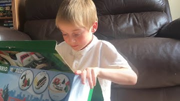 Brio Smart Tech: Smart Engine Set with Action Tunnels Unboxing