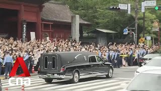 Download Lagu Hearse carrying former Japan prime minister Shinzo Abe's body passes through Tokyo MP3