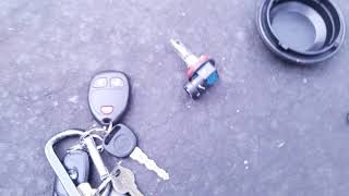 How to change Headlights Chevrolet Traverse 2017 in 5 minutes