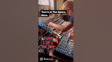 Pump up the jam! on Roland TR-09, SE-02 and JU-06A