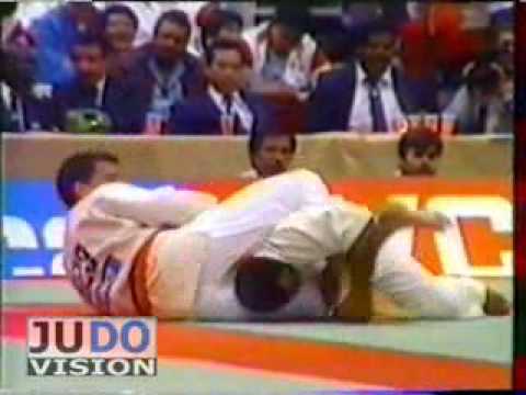competition คืออะไร JUDO 1987 World Championships: Theo Meijer (NED) - Belarmino Salgado Martinez (CUB)
