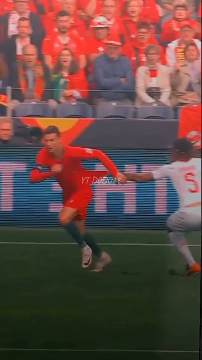 udah di gocek, di kolongin ko narik baju si bang? #cristianoronaldo #cr7 #fotball_edits #shorts