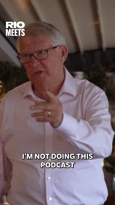 When Sir Alex Ferguson Gatecrashes Your Podcast  📞 😂 #football #podcast #manchesterunited