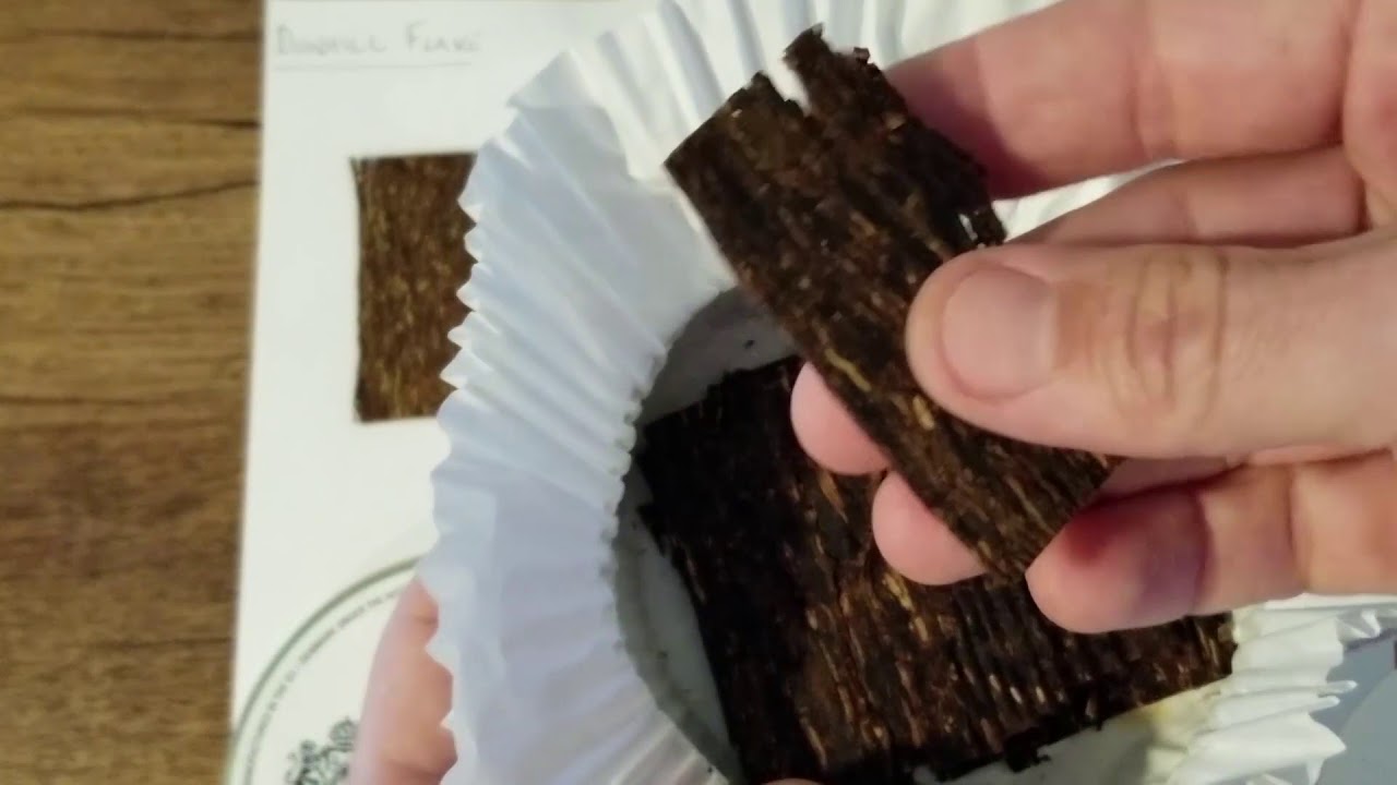 Monday Chat: Comparing Dunhill Flake vs. Dark Flake