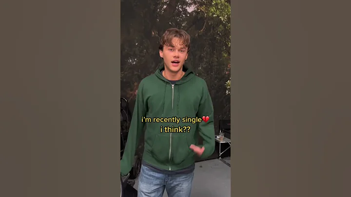 Belly = Lindsay? 😳 | The Summer I Turned Pretty