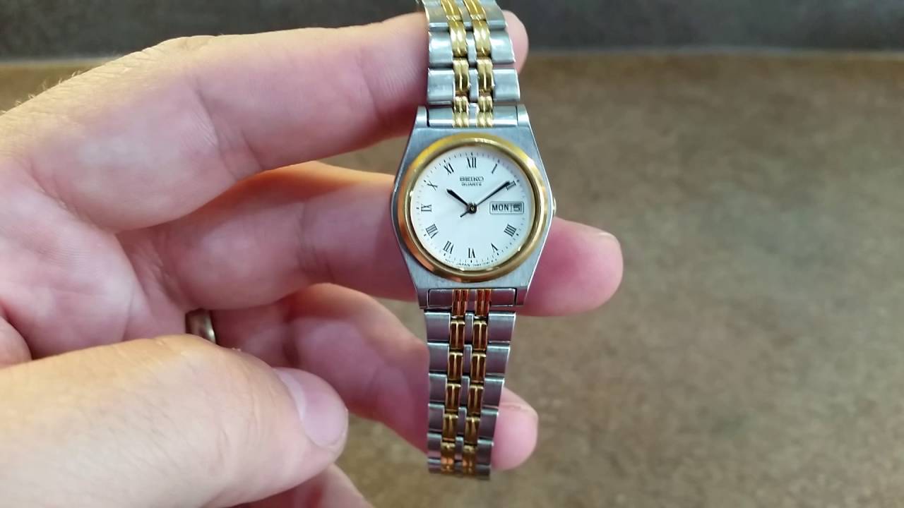 SOLD 1997 Ladies Seiko bimetal bracelet watch - Birth Year Watches