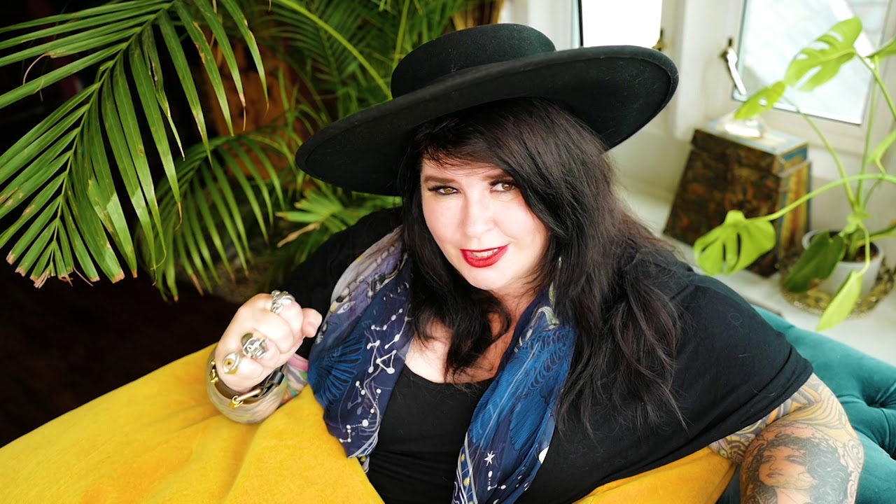 Aquarius Weekly Astrology Horoscope 17th June 2019 YouTube